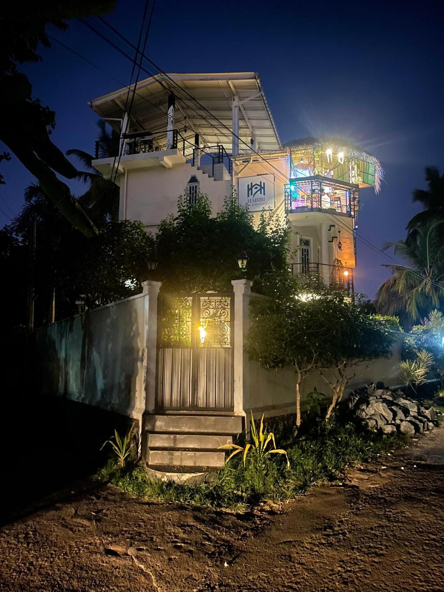 Hostel Habibi & Restaurant *