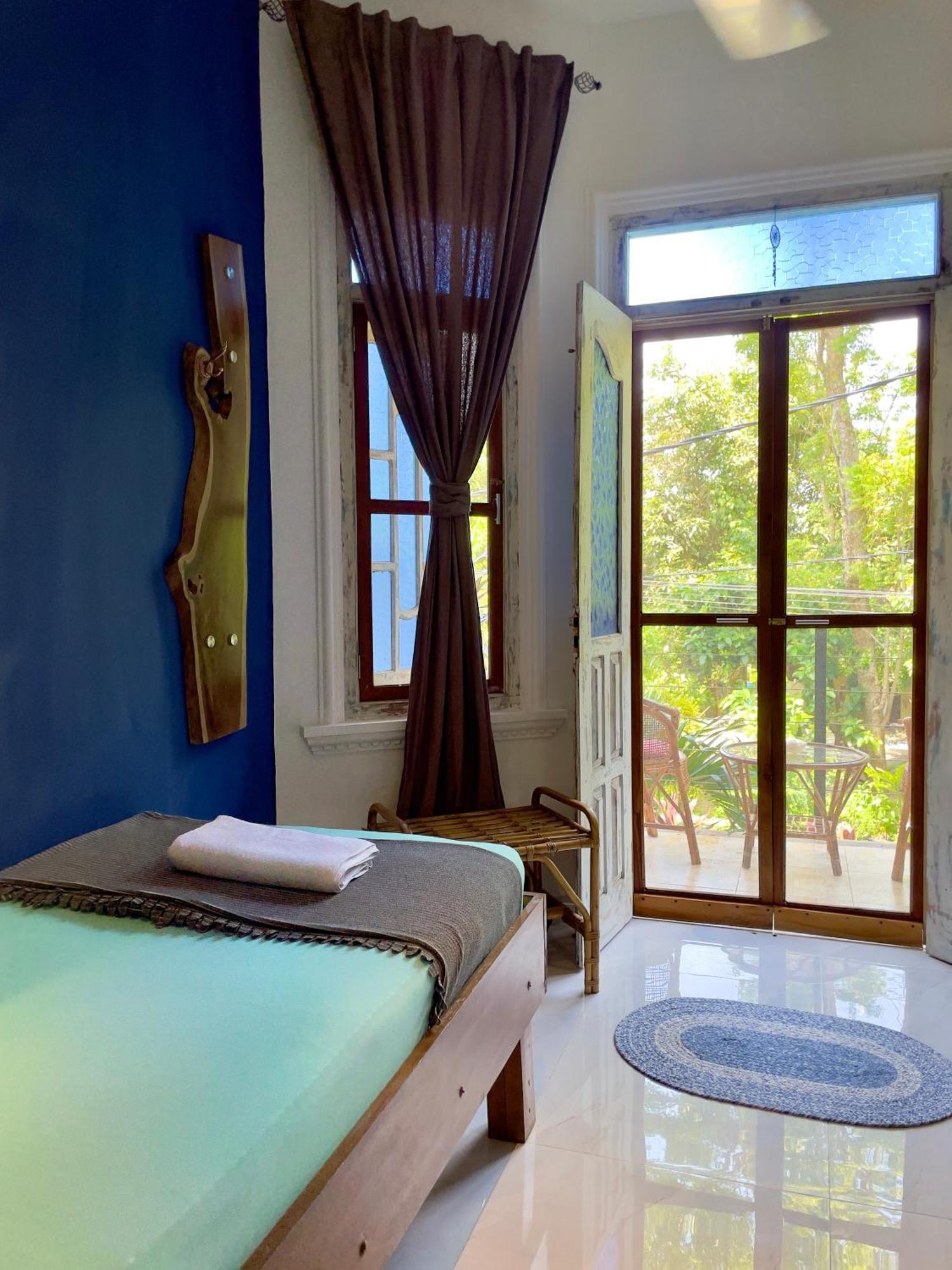 Hostel Habibi & Restaurant