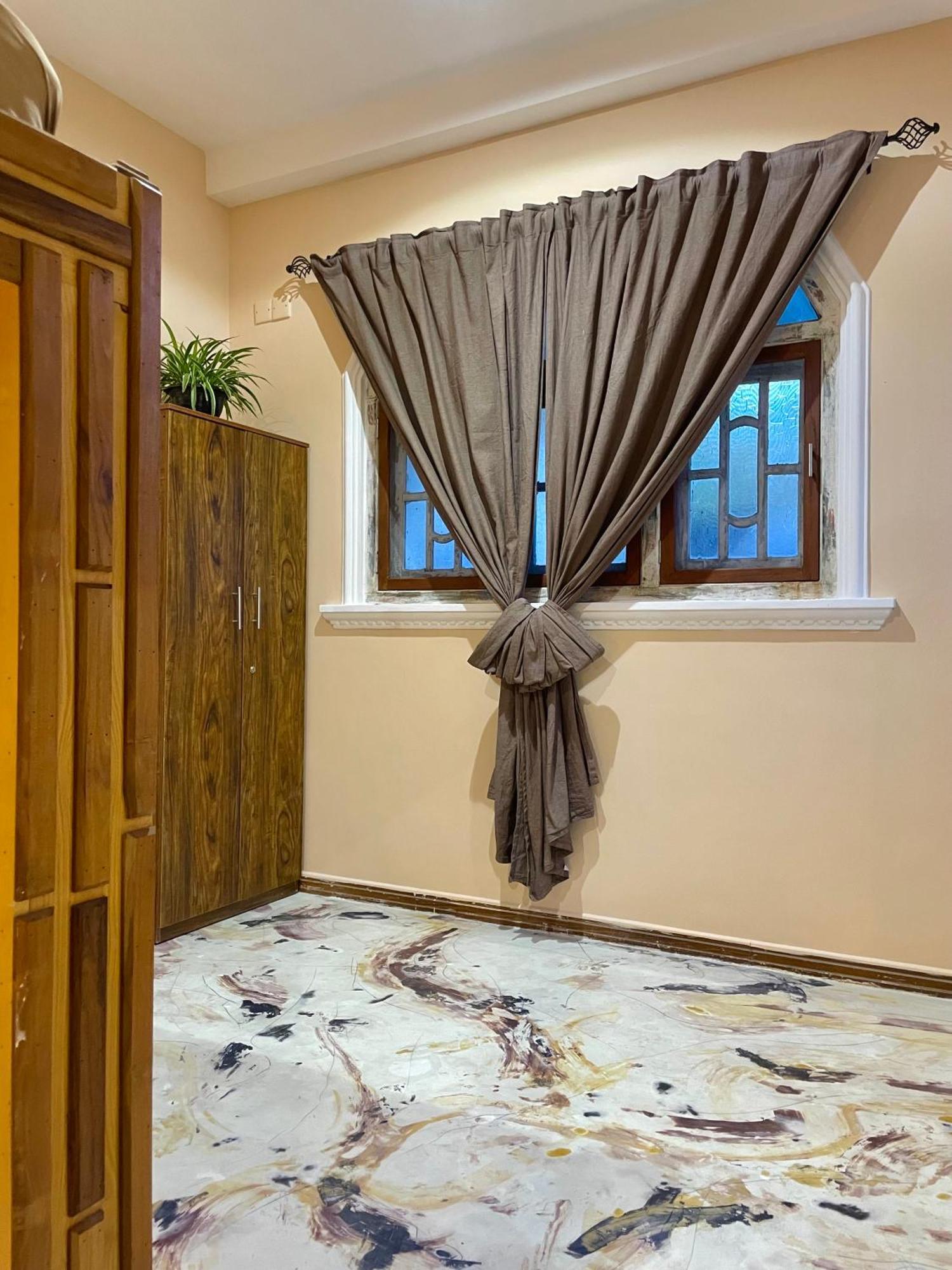 Hostel Habibi & Restaurant *