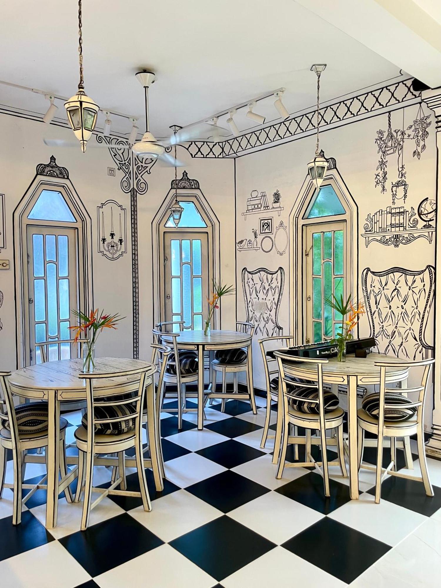 Habibi & Restaurant * Unawatuna